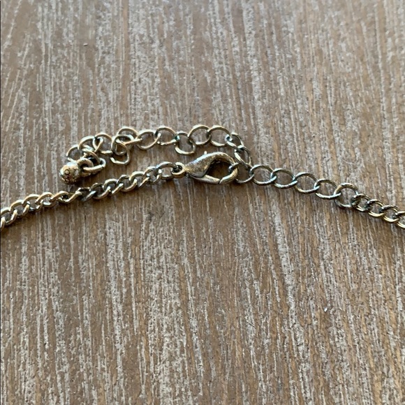 Black and gold statement necklace - Picture 4 of 5